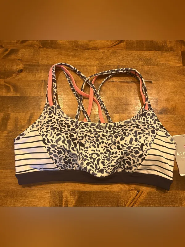Athleta Petal Block Fully Focused Bra Size M NWT - Image 3
