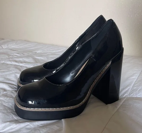 Steve Madden Black Heels - Image 3