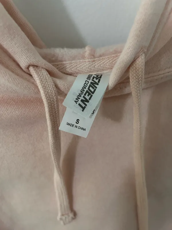 Pink Cropped Hoodie - Image 3