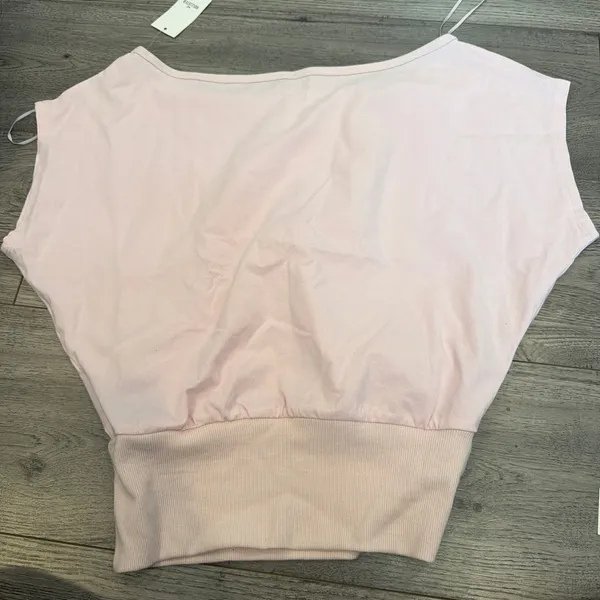 Hollister Pink Top - Image 2
