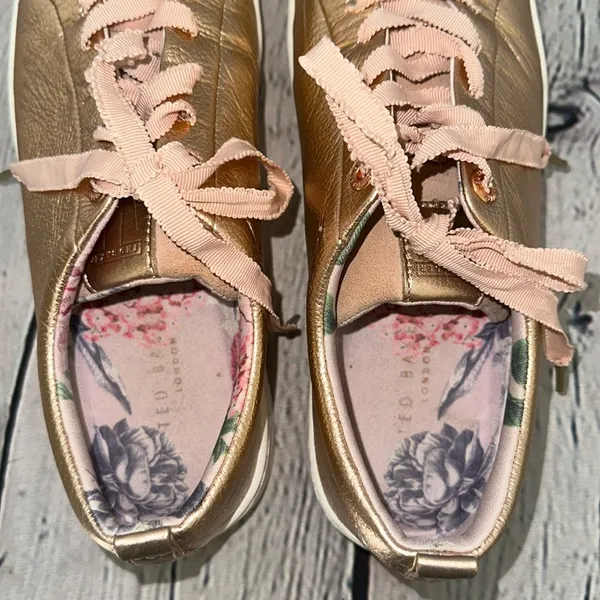 Ted Baker London Kelleip Rose Gold Sneakers - Image 9