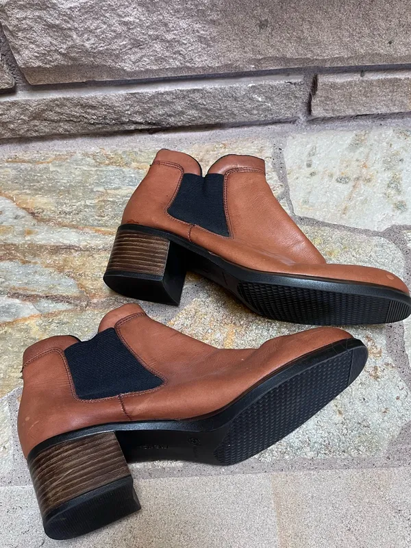 Rieker Chelsea Leather Ankle Boots in Brown Leather Black 39 8.5 - Image 9