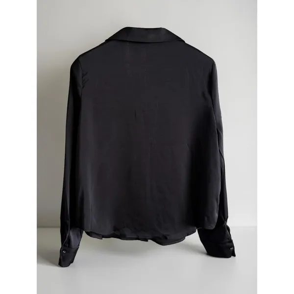 Sirena Womens Black Satin Button Down Shirt Long Sleeve Blouse Size M New - Image 2