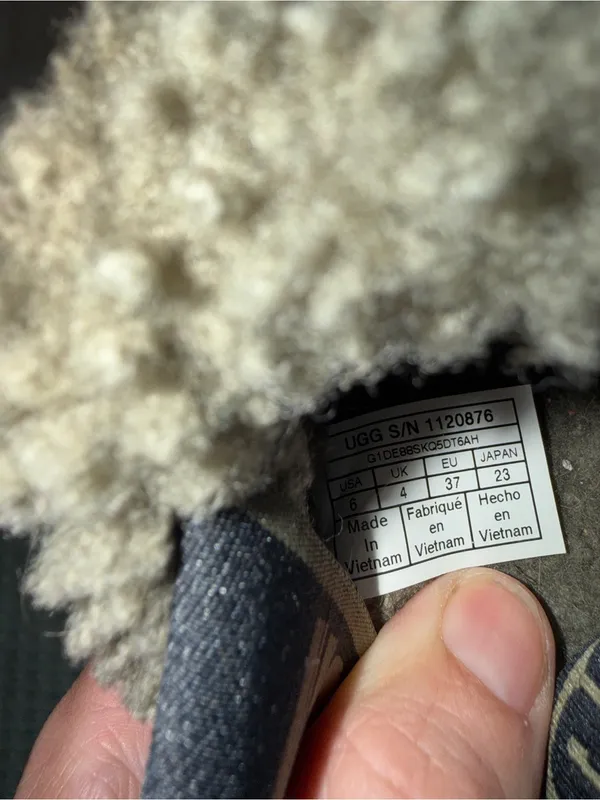 NWOT olive green UGG‎ Oh Fluffita slippers size 6 - Image 4