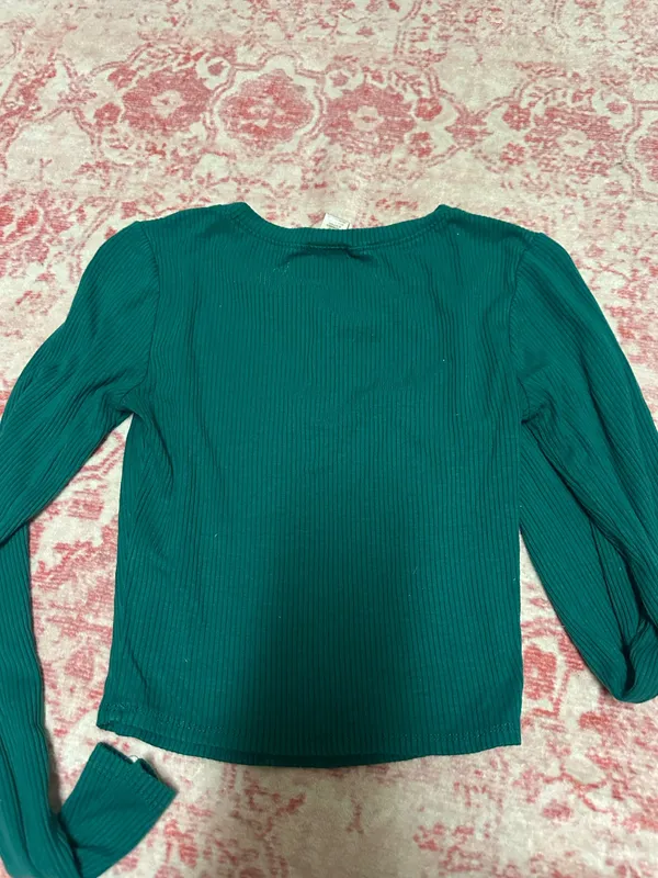 Green Long Sleeve Crop Top - Image 3
