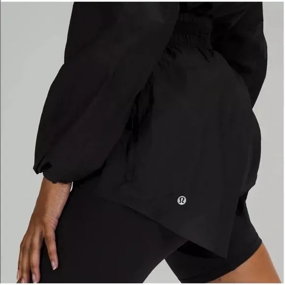 Lululemon Step Out High Rise Short 3" Size 6 - Image 3