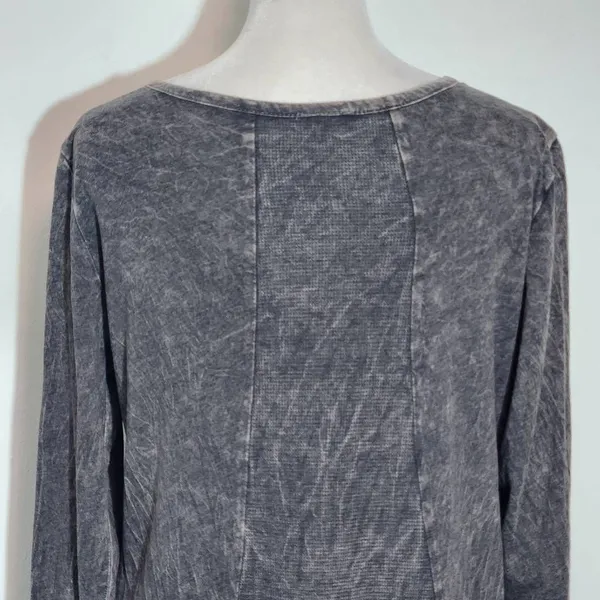 Daytrip Black Mineral Washed Tee with Metal Stud Detail Size Large - Image 6