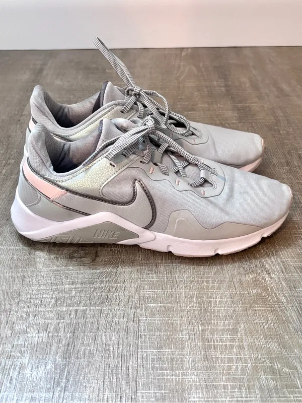 Nike Legend Essential 2 Women's Sneakers Trainers Athletic Shoes Gray Pink 8.5 - Image 2