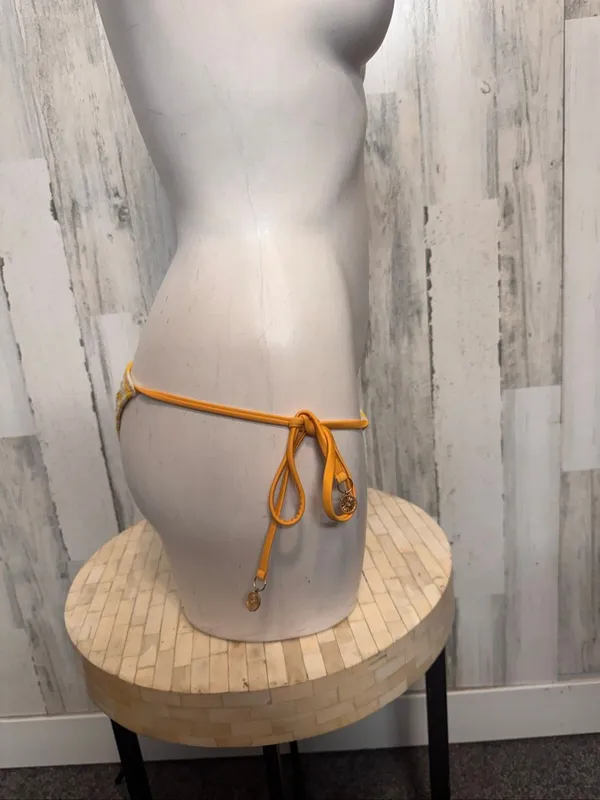 SHEIN Textured Terry Stripe String Bikini Bottoms Womens XS Yellow Gold Charms - Image 3