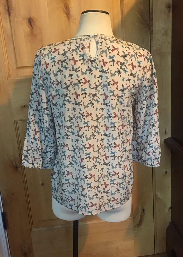 ELF SACK Beige Multi Bows Hearts Print Ruffled 3/4-Sleeve Blouse Top $70 NWT XL like M - L - Image 4