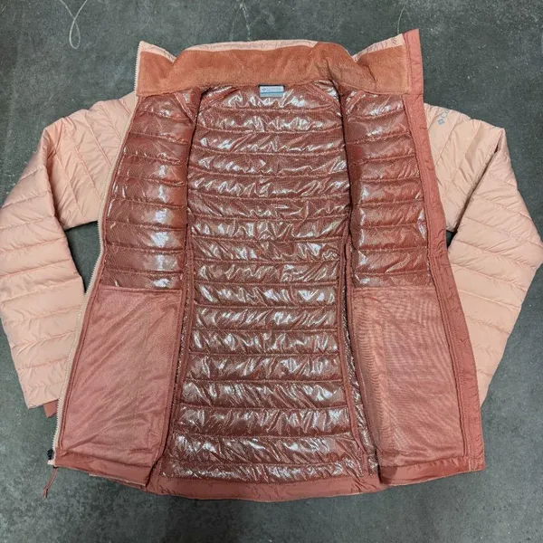 Columbia jacket for women IN SIZE S - Image 3