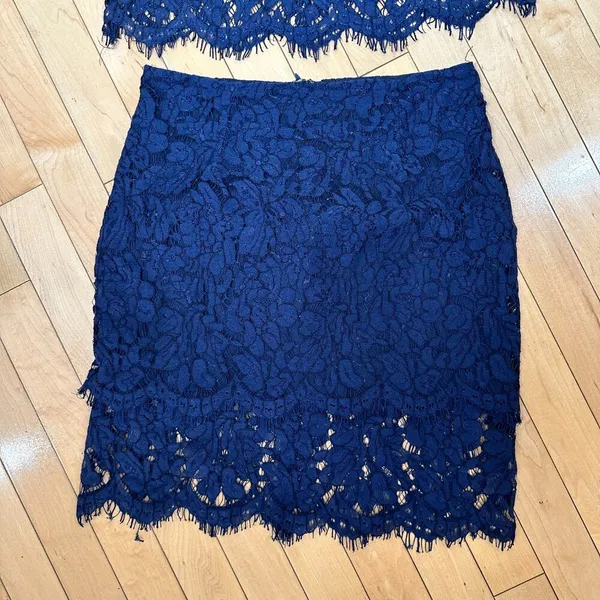 LULU'S 2 Piece Navy Lace Dress Top & Skirt Set Size Small - Image 8