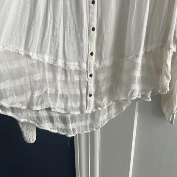Free People large rayon gauzy flowy Elegant off scoop White Button-Up Top - Image 3