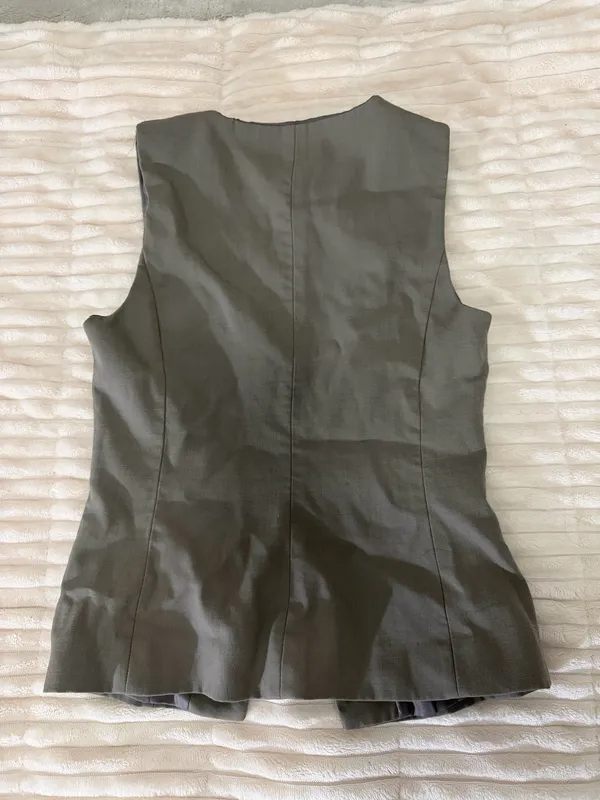 Aritzia Wilfred Vest - Image 3