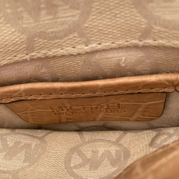 Michael Kors crossbody - Image 6