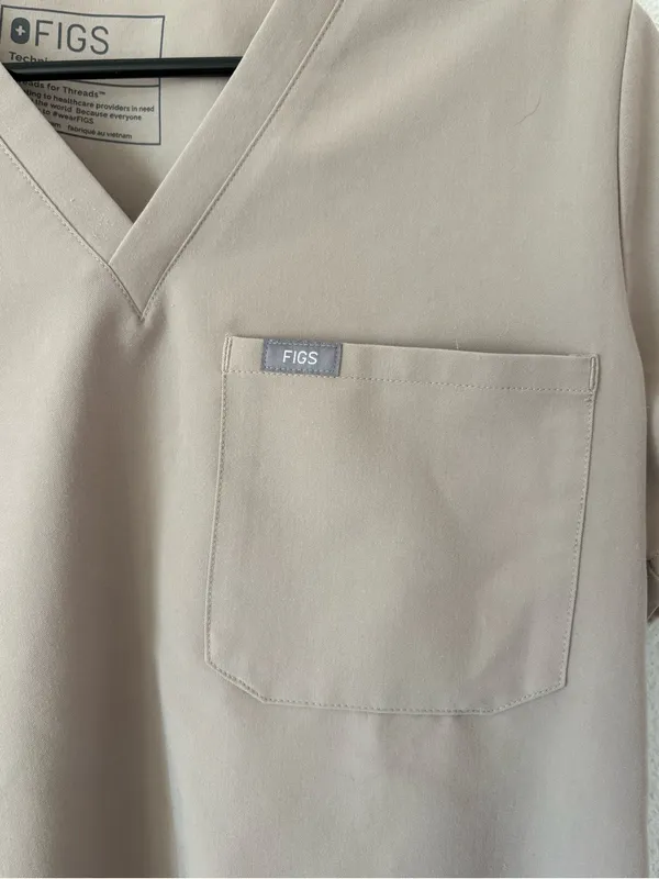 FIGS Catarina Scrub Top in tan sz small - Image 3