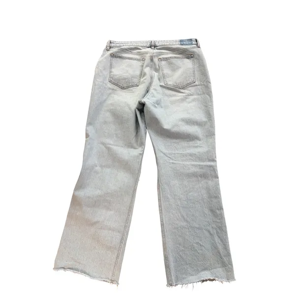 Abercrombie & Fitch Curve Love 90s Relaxed High Rise Jeans‎ Light Wash 33 16L - Image 2
