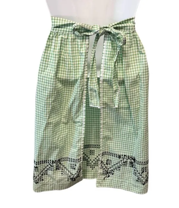 Vintage Green Check Cross Stitched Apron W/Pocket 2 Ways To Wear Top Tied Back - Image 2