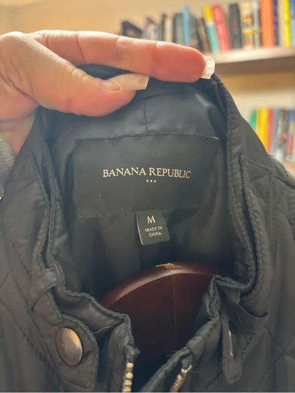 Banana Republic Black Quilted Puffer Jacket - Image 3