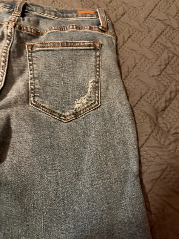 By Together Distressed jeans - Image 4