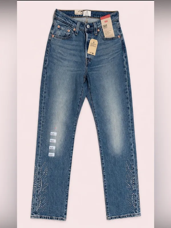 Levi's Women's 501® Straight Leg Jeans in Blue Denim with Tan Patch - Image 3