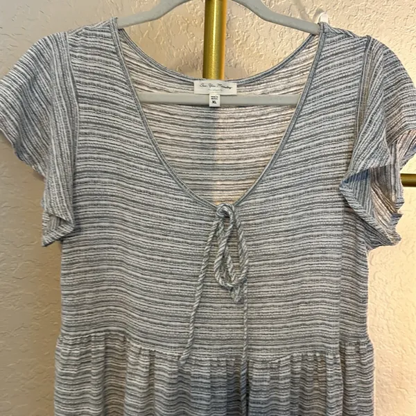 See you Monday grey and white Flowy dress k - Image 2