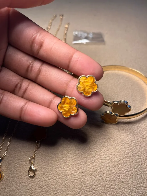 Gold & Brown Clover Flower Jewelry Set - Necklace, Bracelet, Ring, Earrings - Image 6