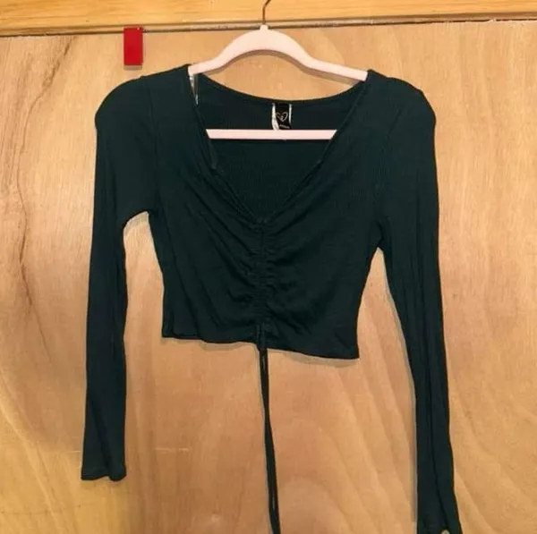 Windsor Teal Ruched Long Sleeve Crop Top - Image 2