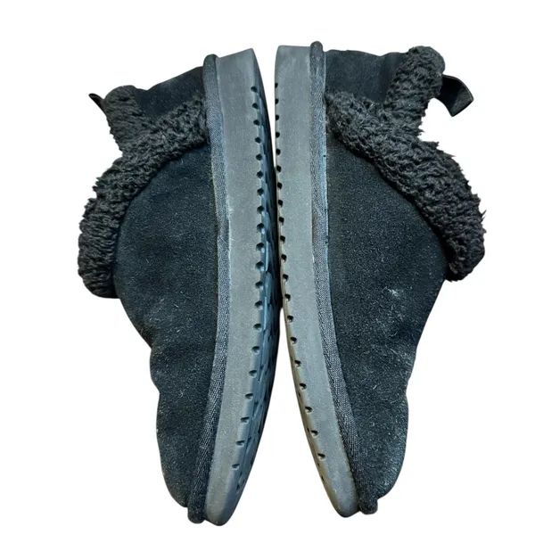 Koolaburra by UGG‎ Slipper Boots Womens Black Suede Shearling Lined Cozy Warm - Image 4