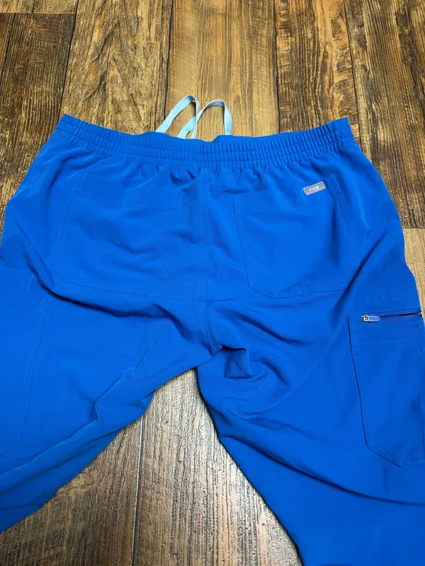 FIGS Scrub Pants Blue Women’s Medium Petite  - Image 3