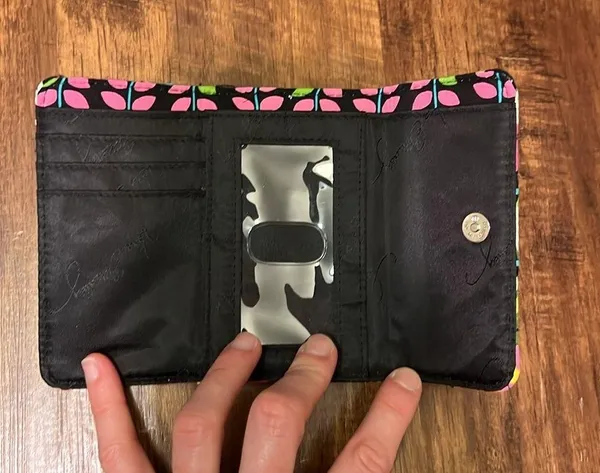 Vera Bradley wallet - Image 3