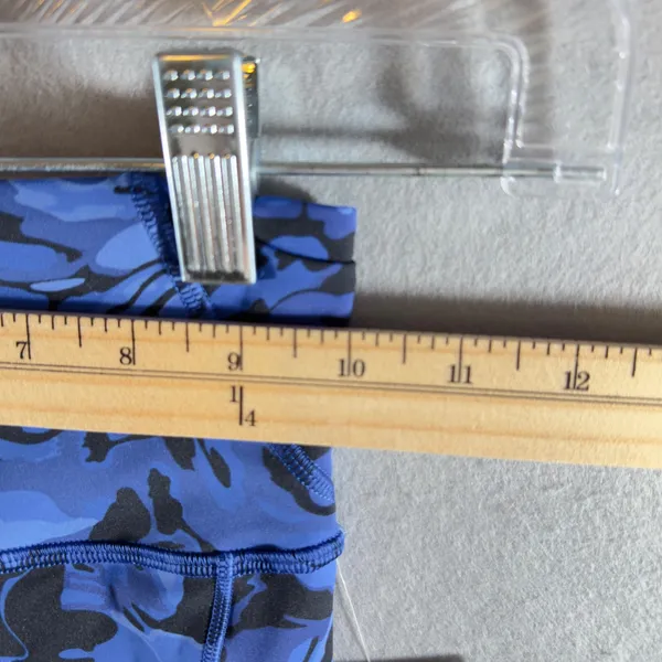 463| NWT Lululemon Fast and Free 6" Pocket Shorts Blue Marble Print Size‎ 0 - Image 2