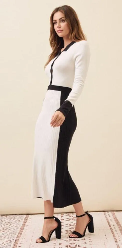 Knit Colorblock Pleated Midi Dress Black Size L - Image 4