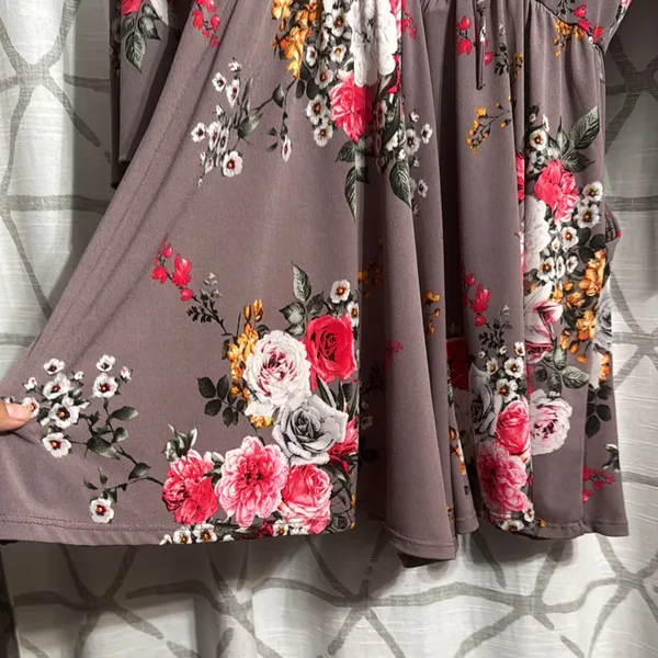 Floral V - Image 11