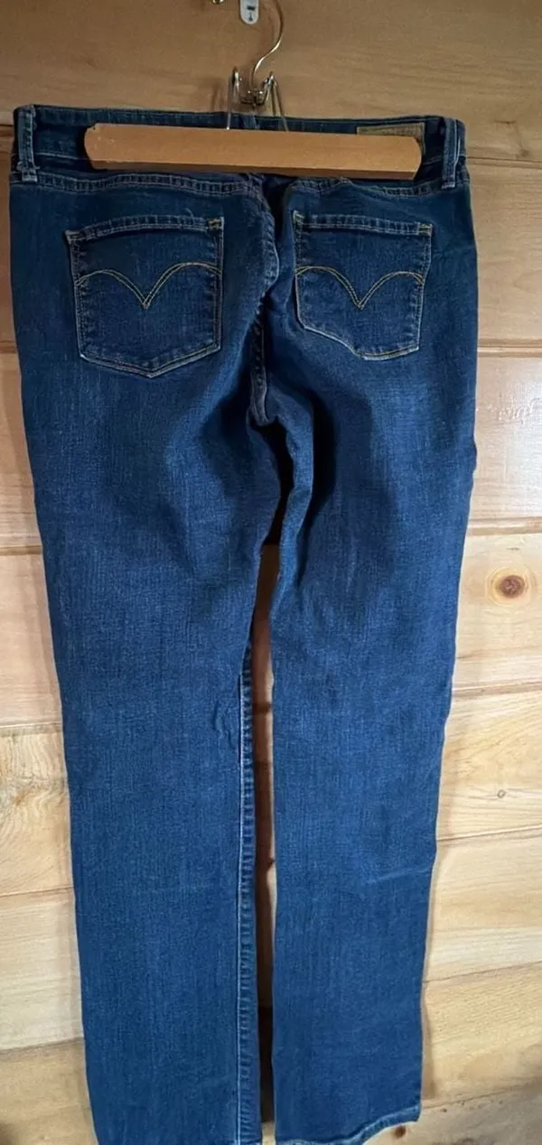 Levi's Straight Leg Jeans Dark Wash - Image 2