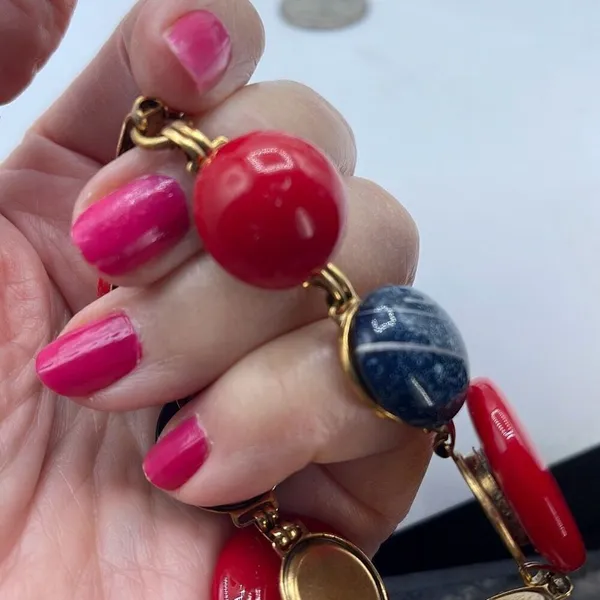 Vintage red white blue button style link bracelet. - Image 7