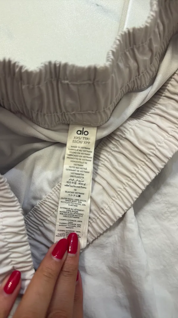 Alo yoga skirt - Image 3