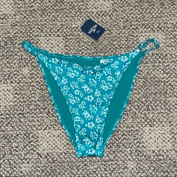NWT Hollister Bikini Bottoms - Image 2
