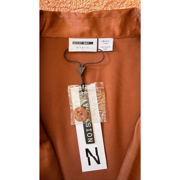 Noisy May Cropped Blazer Cappuccino Brown Satin Women’s Size M NWT - Image 2