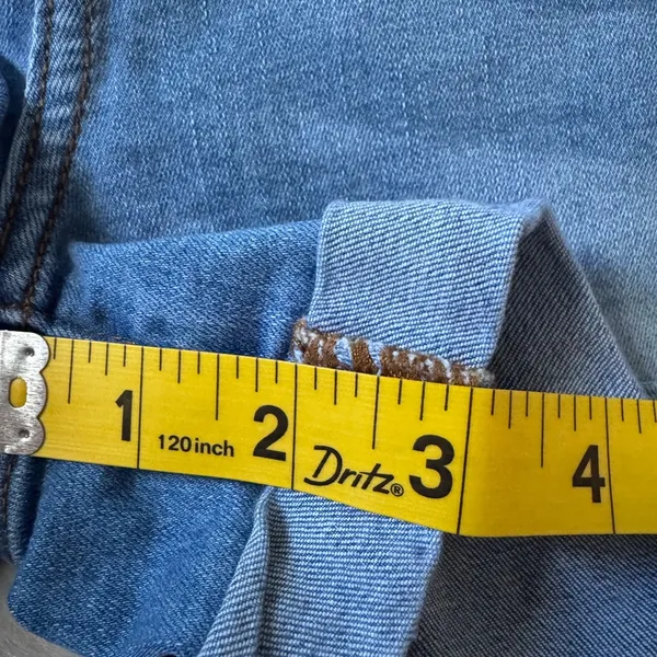 KanCan USA Size 4/27 Light Blue Distressed Jean Shorts - Image 7