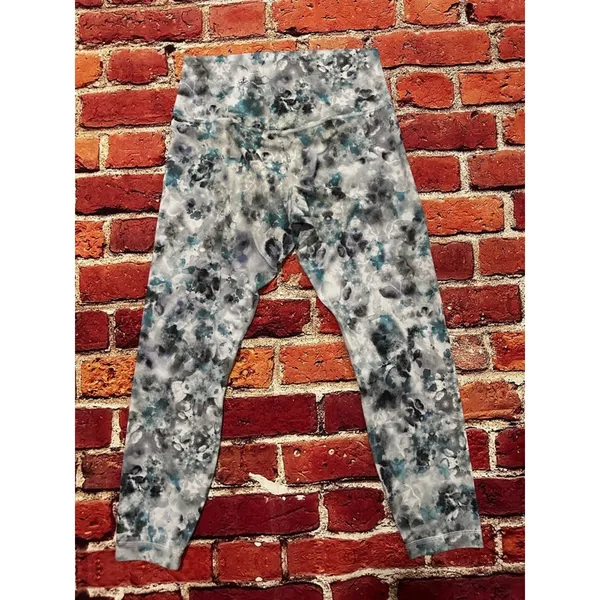 Lululemon leggings size 10 - Image 3