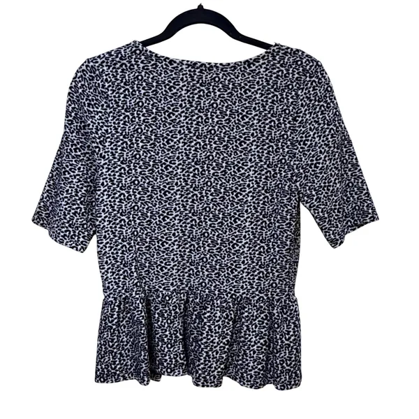 Maeve Anthropologie Leopard Print Peplum‎ Black White Scoop Neck Short Sleeve L - Image 2
