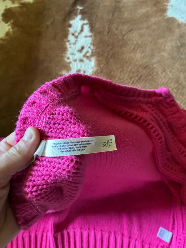 Aeropostale chunky knit cardigan size XL Hot pink Semi cropped - Image 3