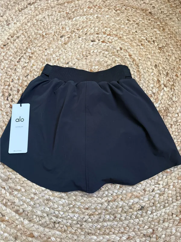 Alo skirt - Image 2