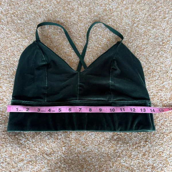 Beyond Yoga VIP Longline Sports Bra Velvet Velour Dark Green V-Neck Activewear - Image 6