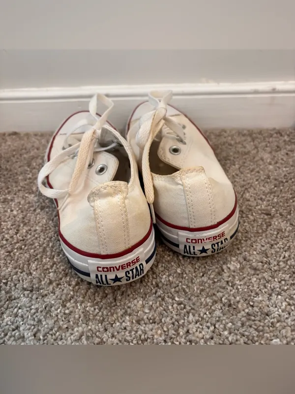 Converse Chuck Taylor Low Top White Canvas Sneakers Womens 7 - Image 4