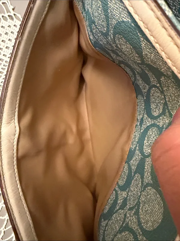 Coach Chelsea Teal and Cream Signature Stripe Tote. - Image 13