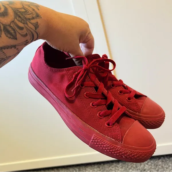 Converse Chuck Taylor‎ All Star Classic All Red Rare Sneakers Women’s Size 8 - Image 9