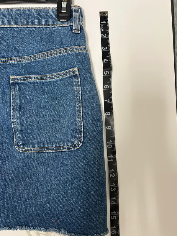Zara Button-Front Blue Denim Mini Skirt - Image 4