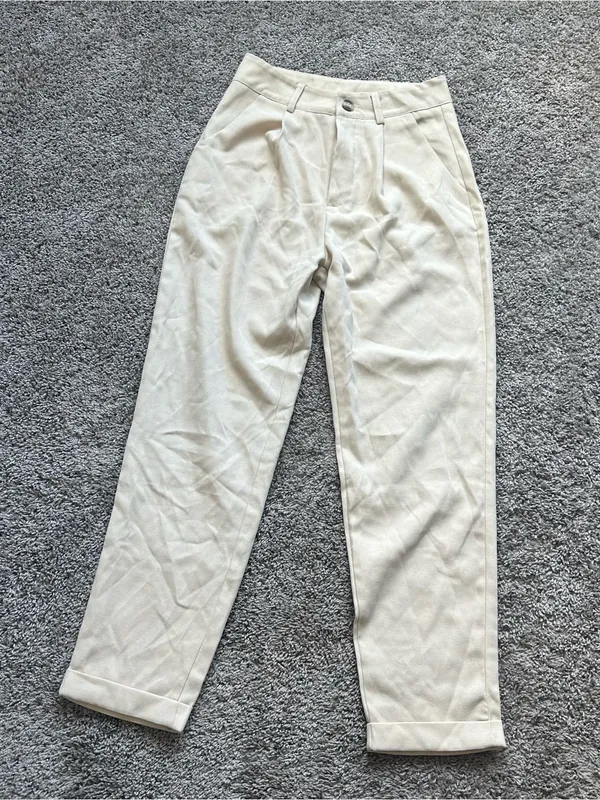 Women's Cream Ankle Tapered Pleat Pants - Image 2